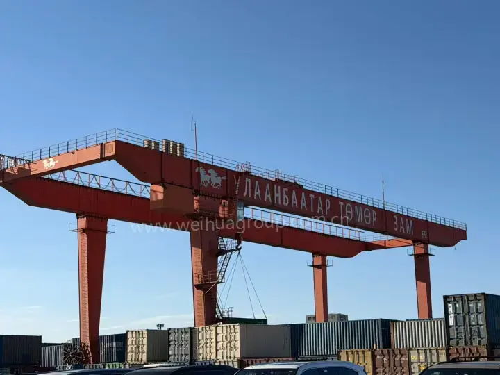 Weihua поставила RMG-кран 41т на железнодорожный терминал в Улан-Баторе, Монголия.